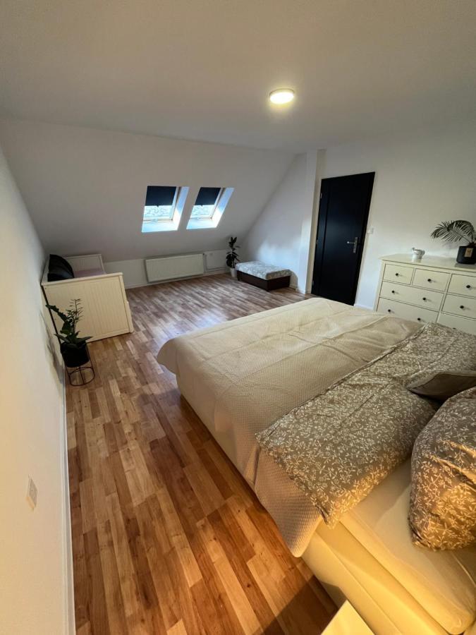 Lučenec Apartman Gabi מראה חיצוני תמונה